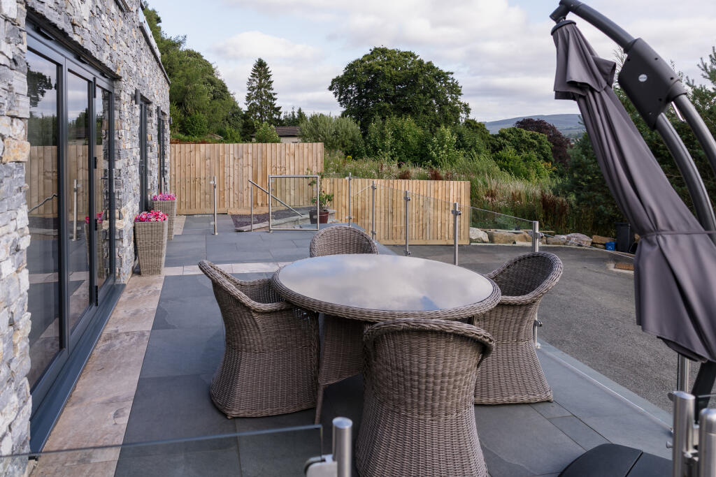 2025-08-07 WALKER &amp; LEWIS-CEFN-52