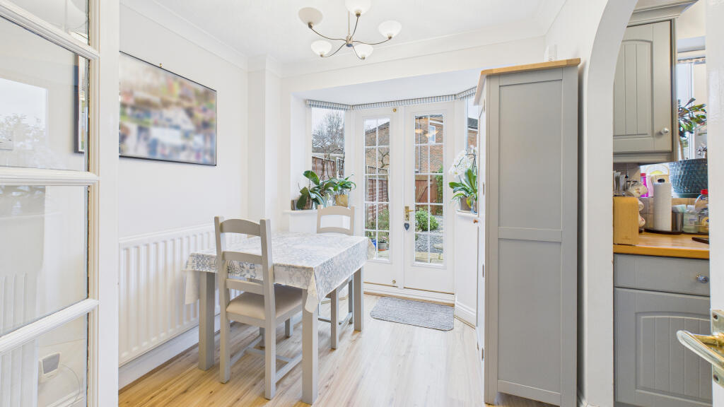 CAM04968G0-PR0086-STILL010