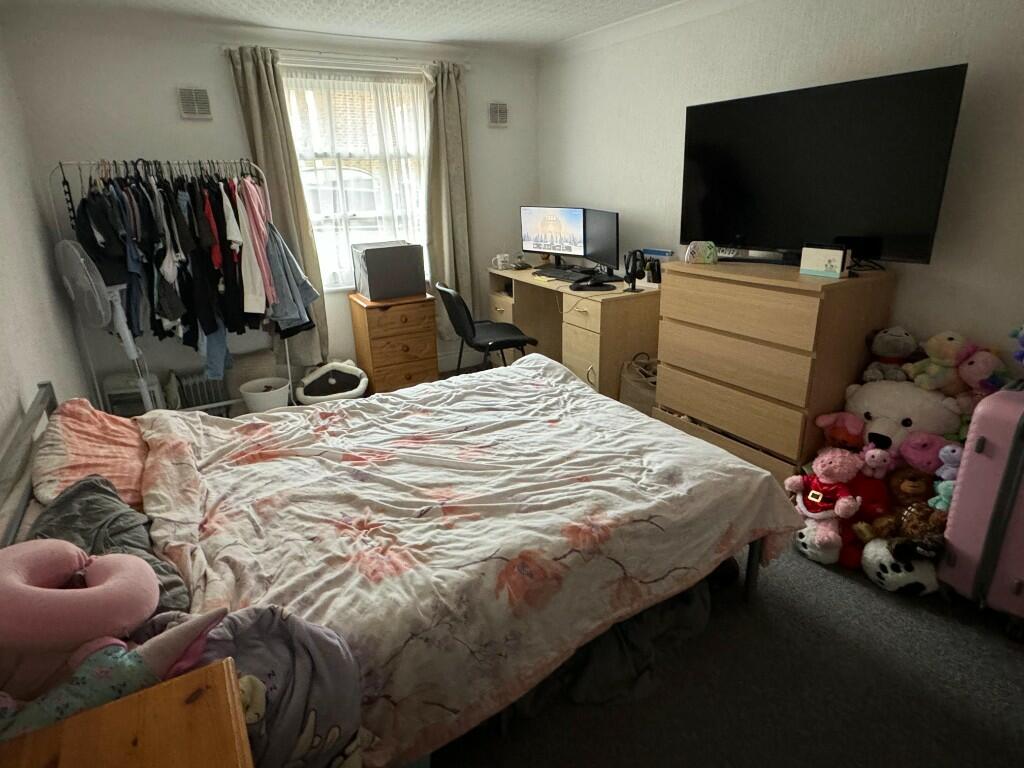 2 x £150pw, Daisy Bank Road, Manchester, Greater Manchester, M14