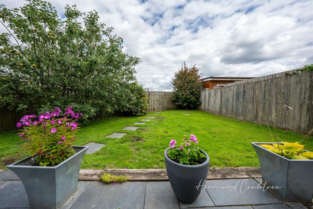 Page Drive, HernCrabtree (31).jpg