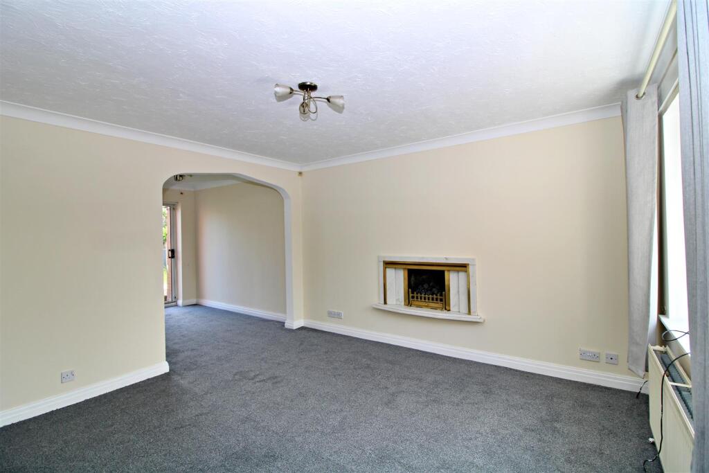 Living Room.JPG