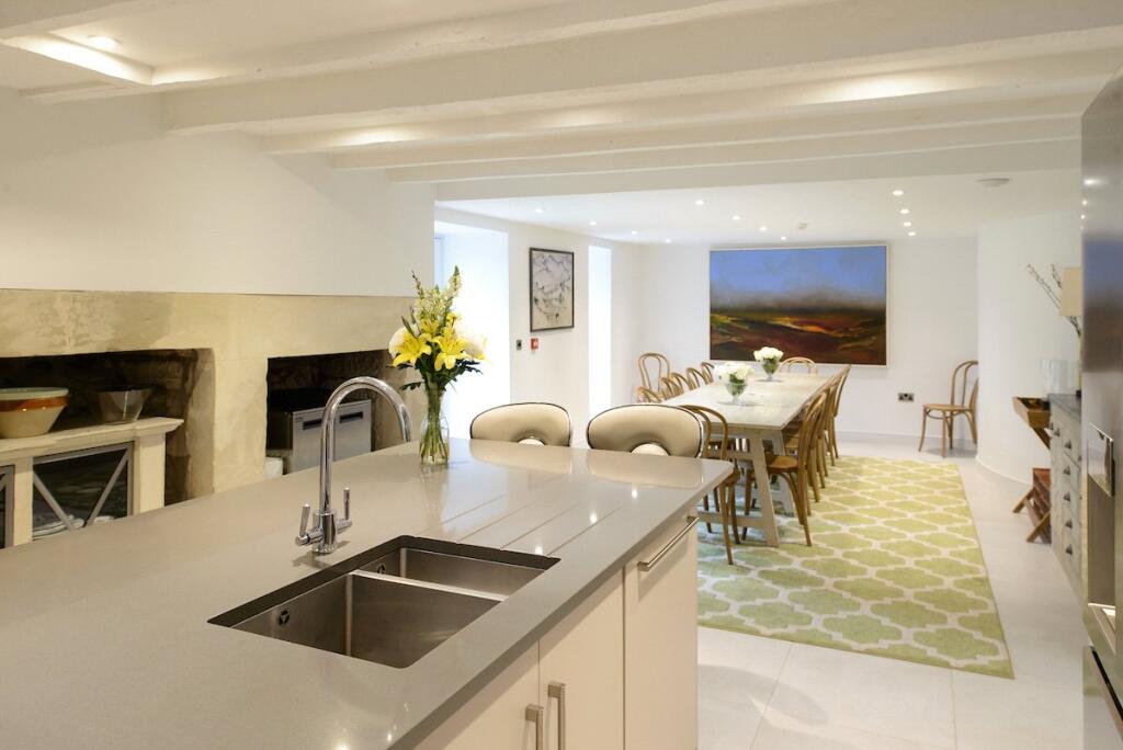Dining Kitchen