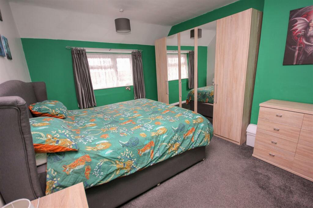 Master Bedroom.jpg