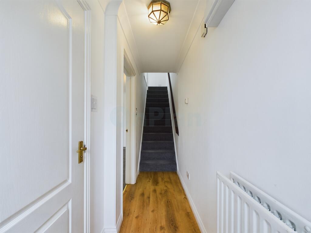 CAM04024G0-PR0007-STILL013