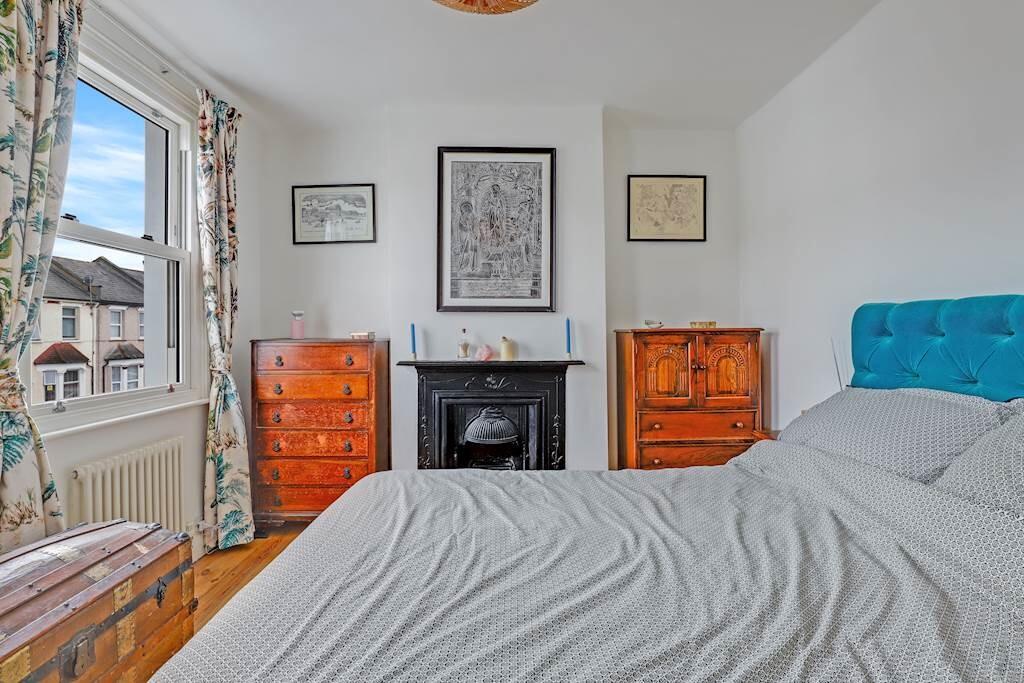 05-6c8bJHHGLL - 6...