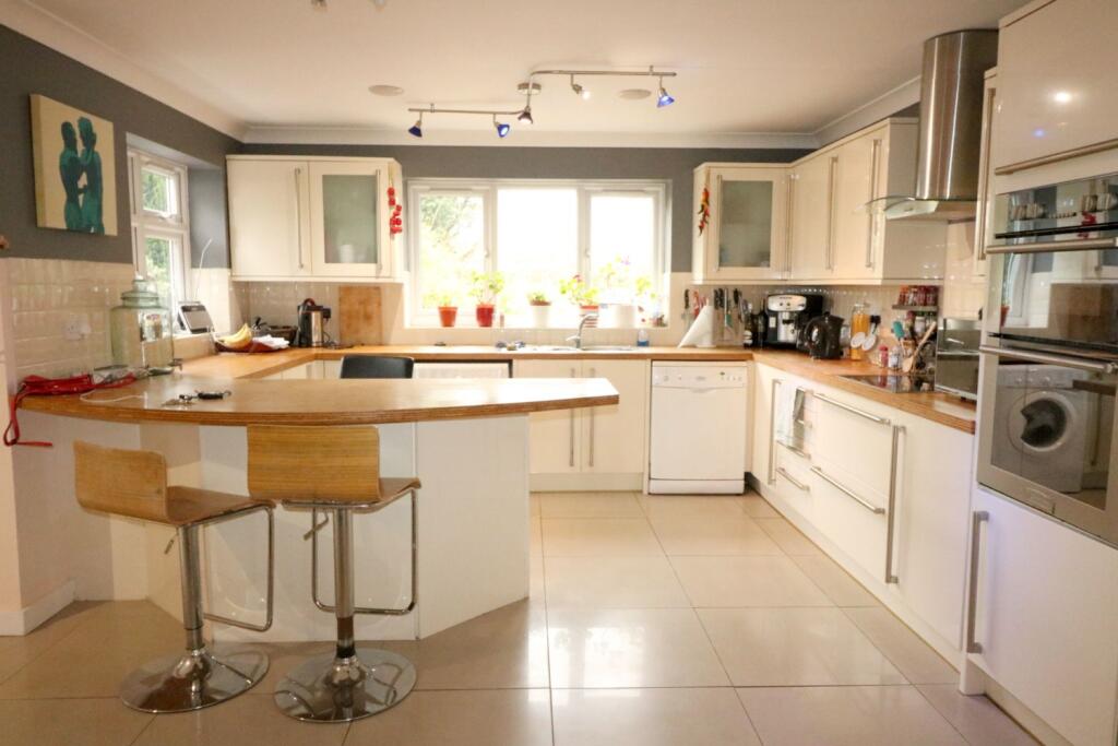 Ayebridges Avenue, Egham, Surrey, TW20