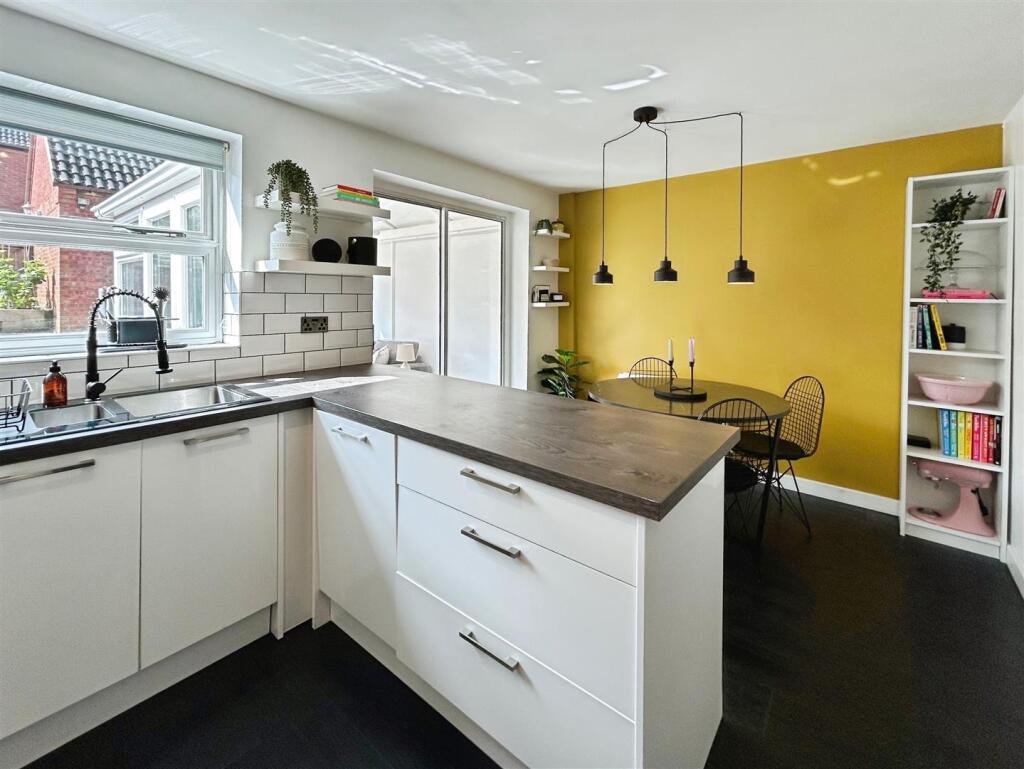 f4de28c6-7-4ECB-91CB-B10D22B9010D-8264-000004CD812