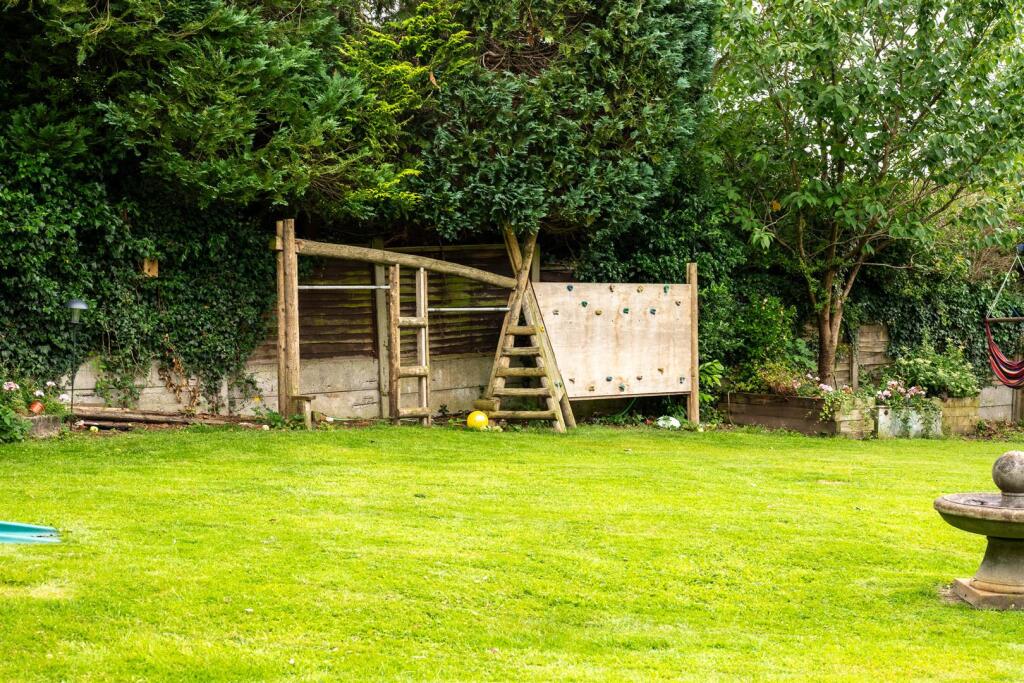 4 Greenwood Rd Lymm-43.jpg