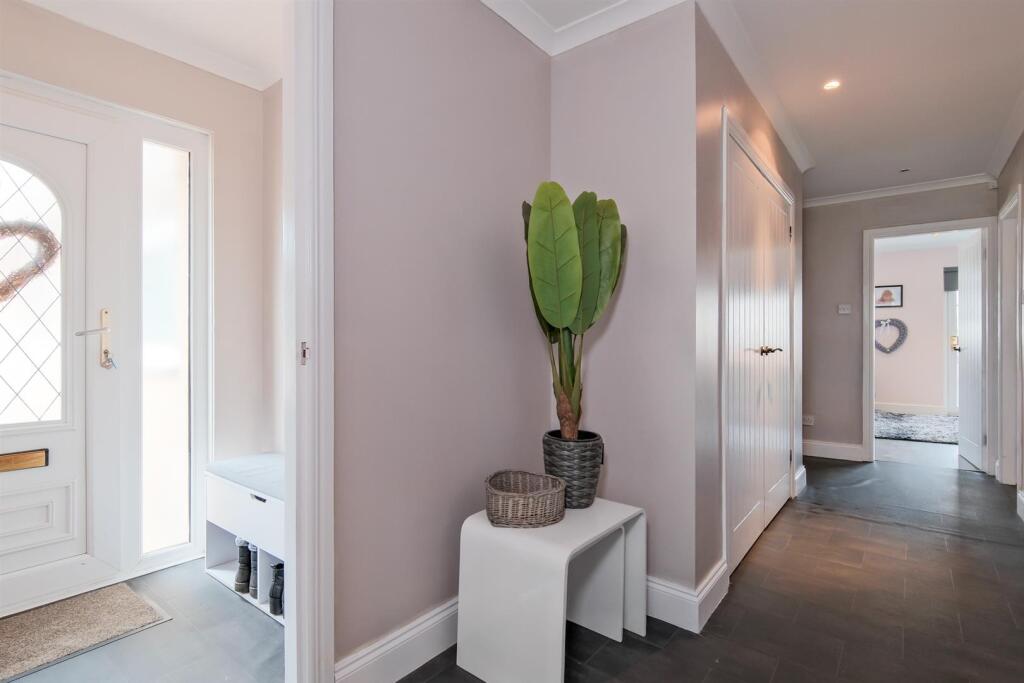 035-83 Torbothie Road Shotts, ML7 5NE.jpg