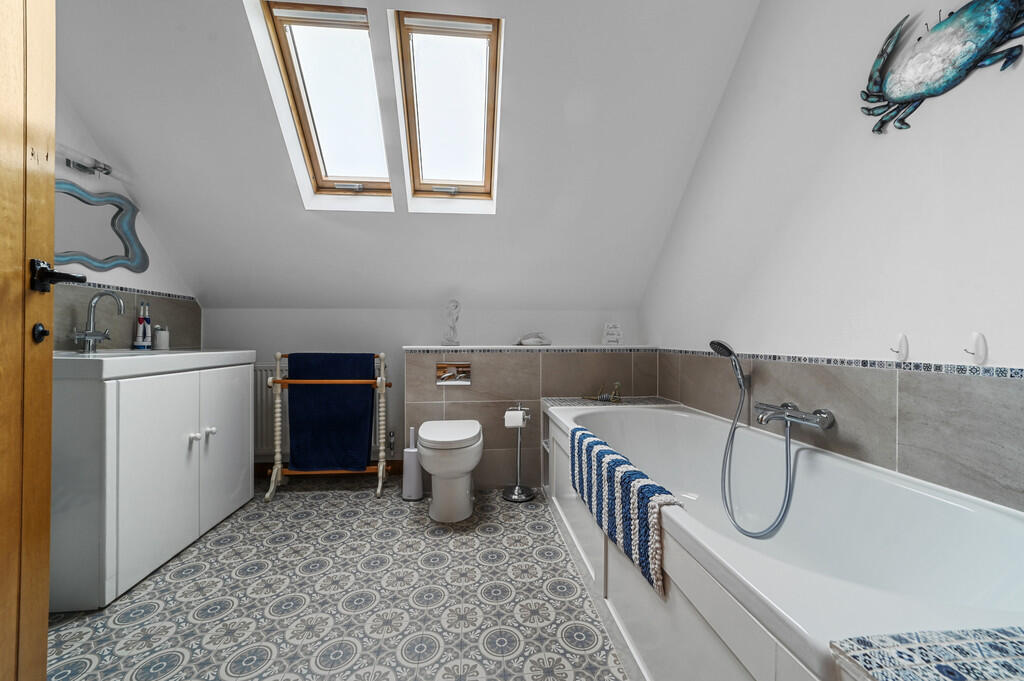 PT-DB(WP)-LaurelL...