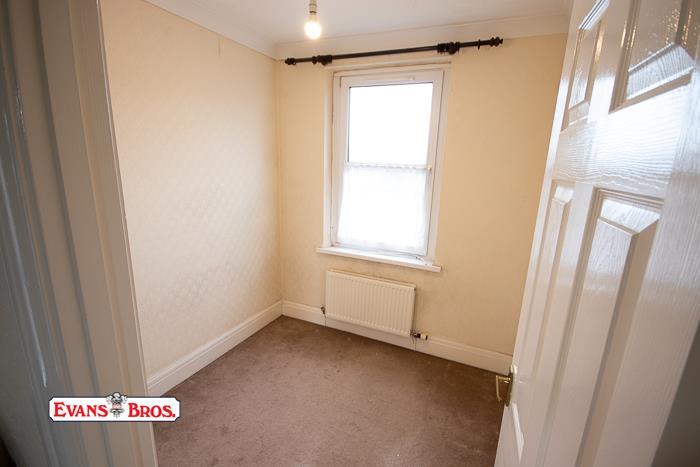 FRONT BEDROOM 3 / STUDY