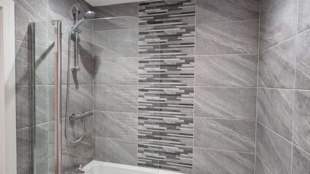 Shower 5 Argray.jpg