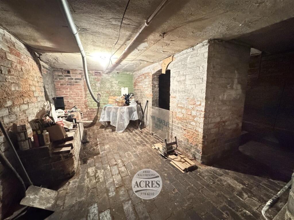 IMG_9868 (Large).jpg