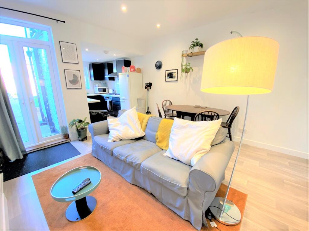 Lounge/Diner 