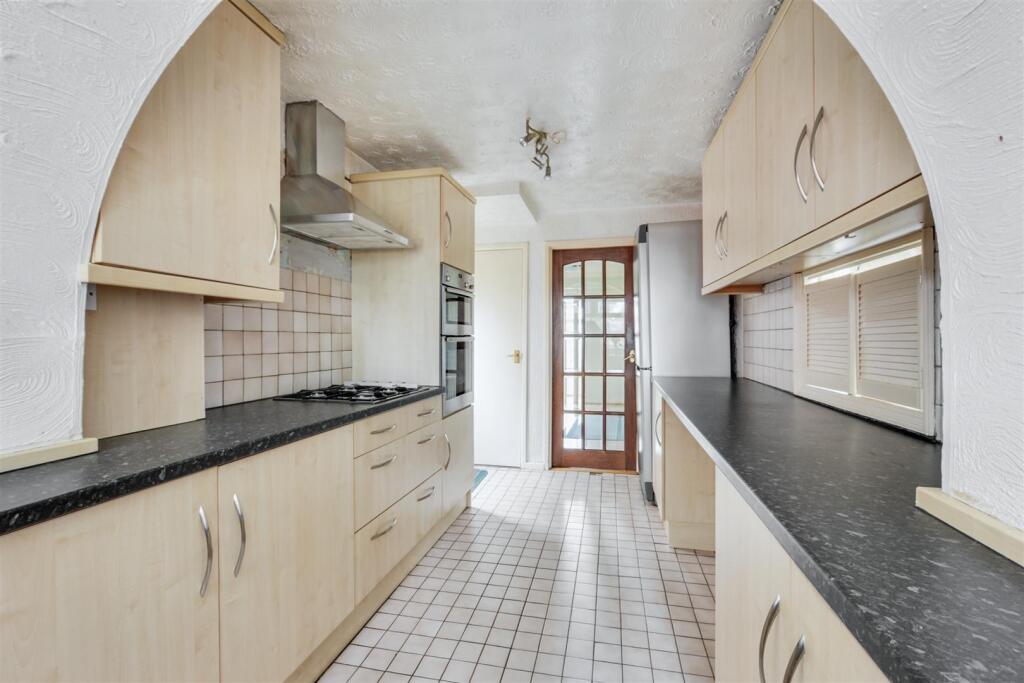 Kitchen_3.jpeg
