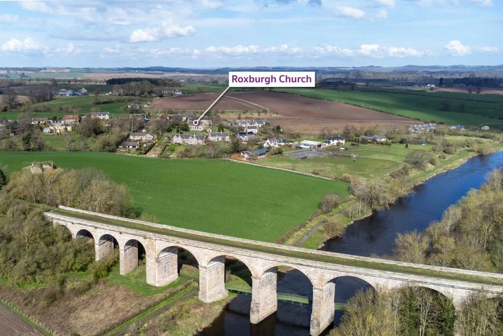 roxburgh church-6.jpg