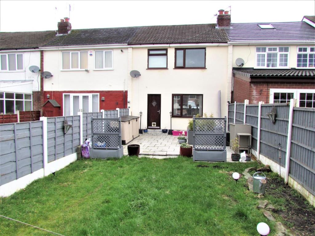 NorfolkCres67gdn2.JPG