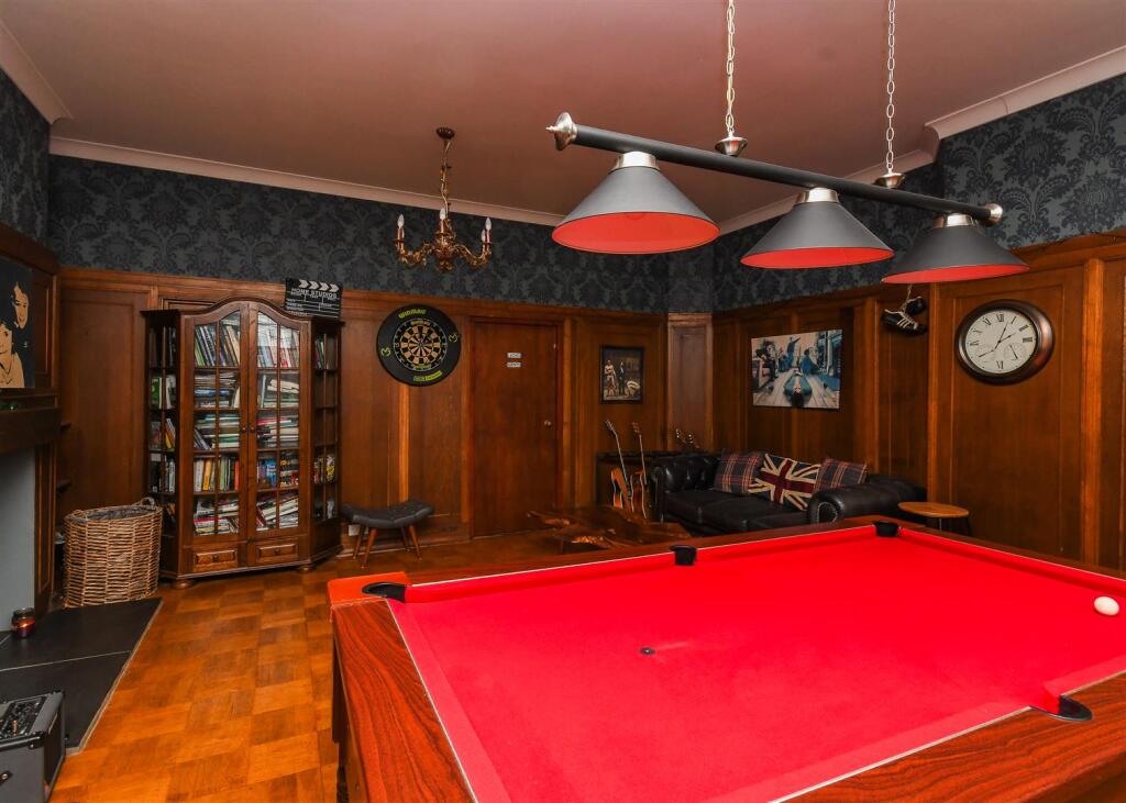 127 Wolverhampton Road - Games Room (2).jpg