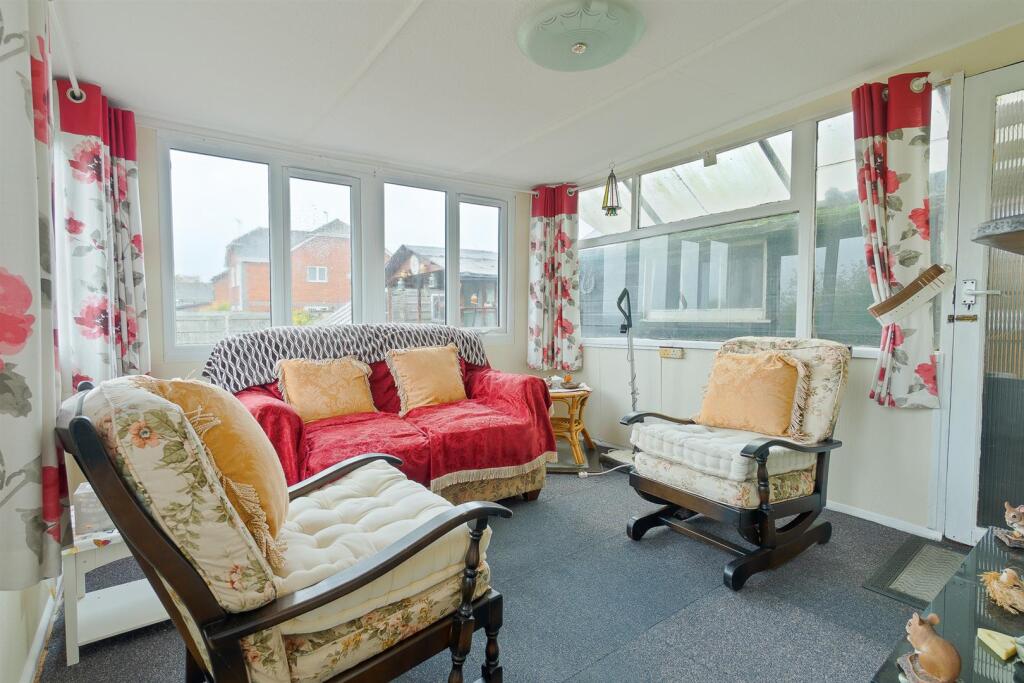 Mackenders Lane, Eccles25.jpg