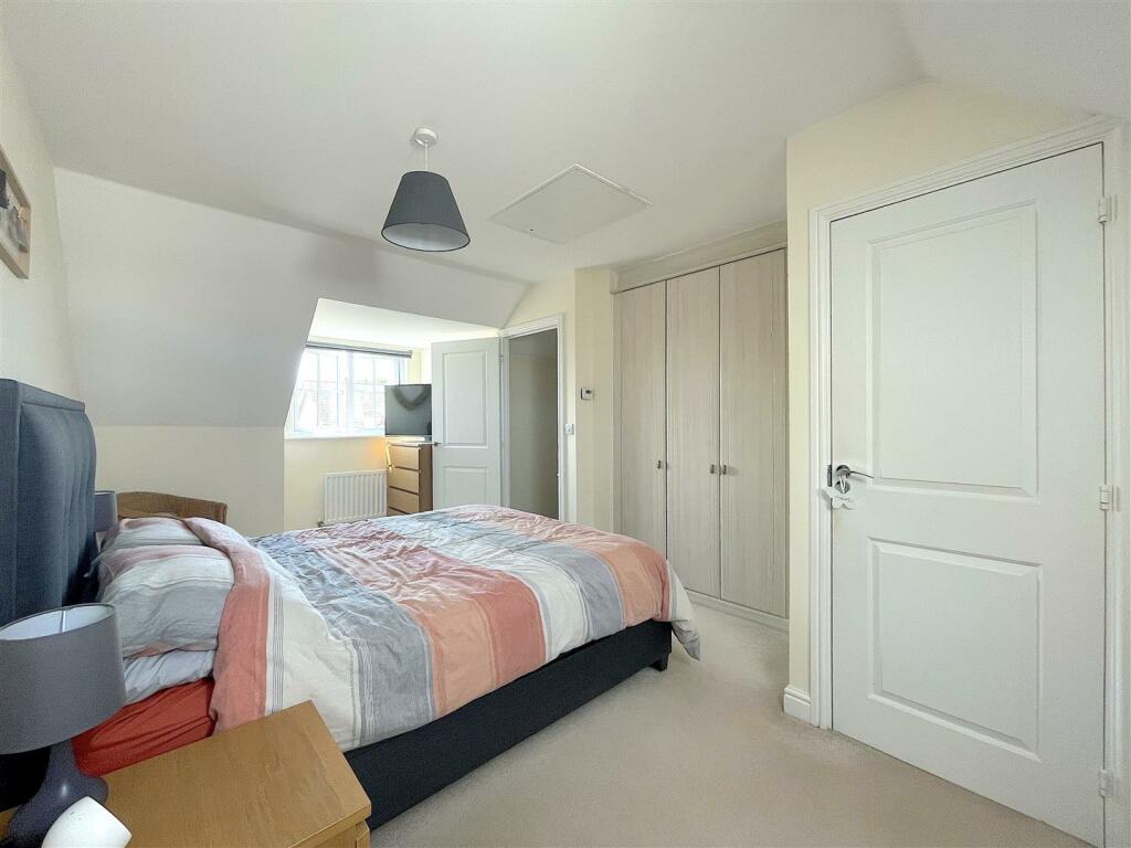 Bedroom One (2).jpeg