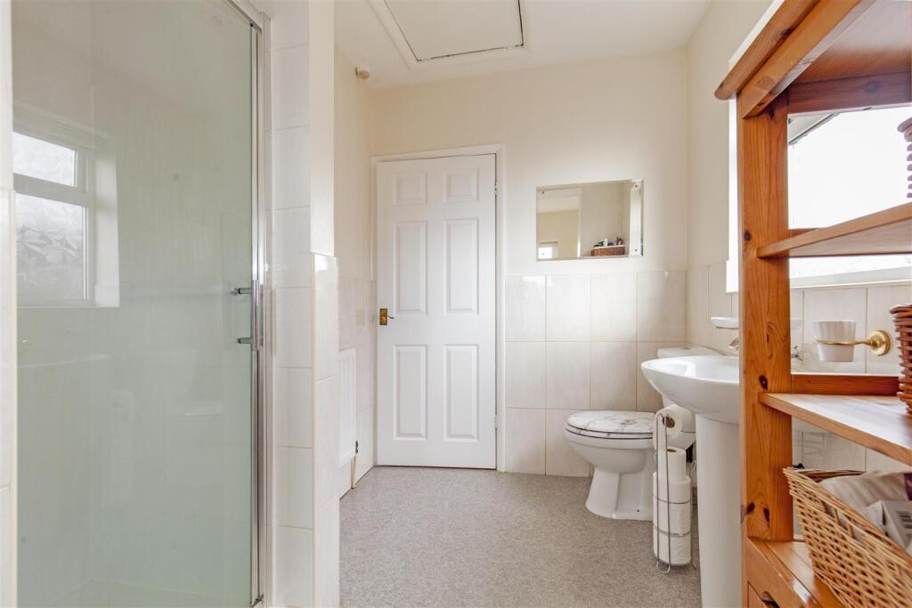 Bathroom-2.jpg