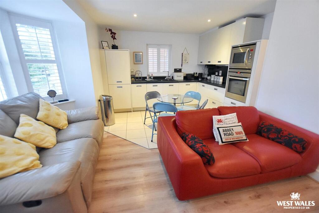 5 - 2025-11-10T123011.720.jpg