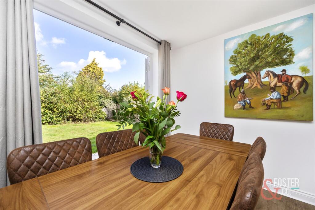 Redhill Close_9-020.JPG