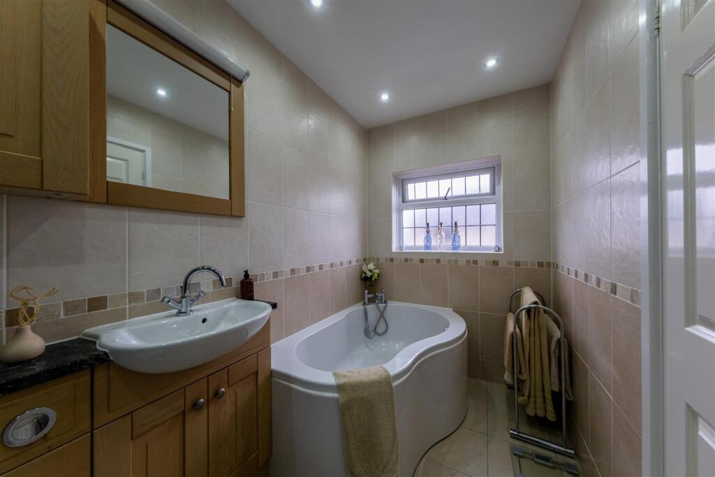 21 Peacock Avenue-024.jpg