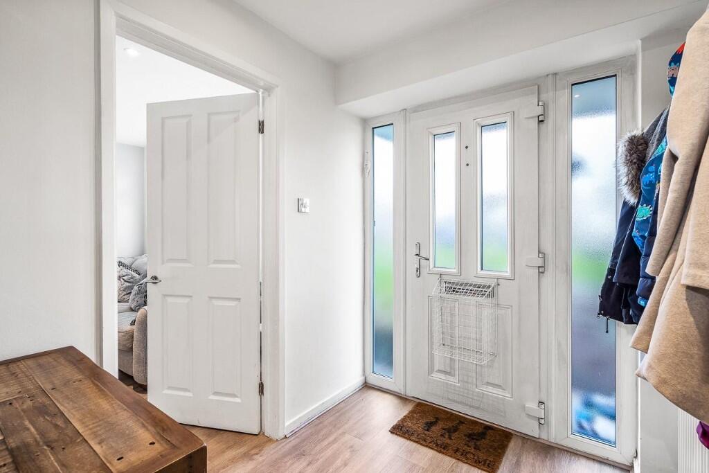 Brookside, Hertford, Hertfordshire, SG13