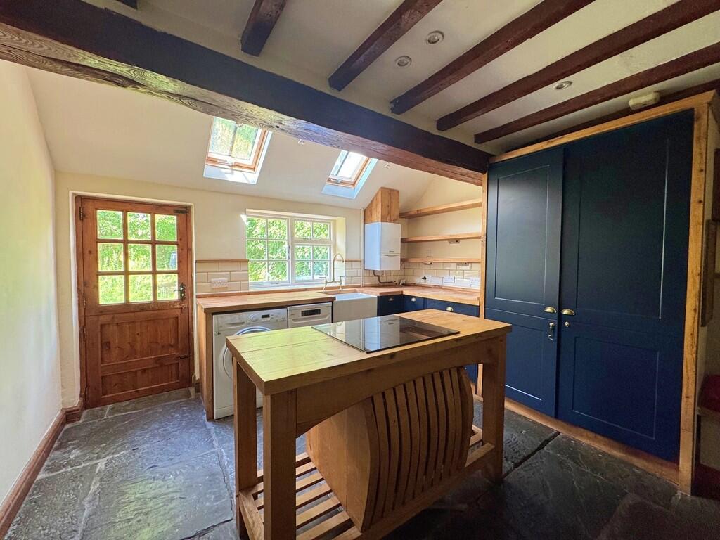 Kitchen Close Vie...