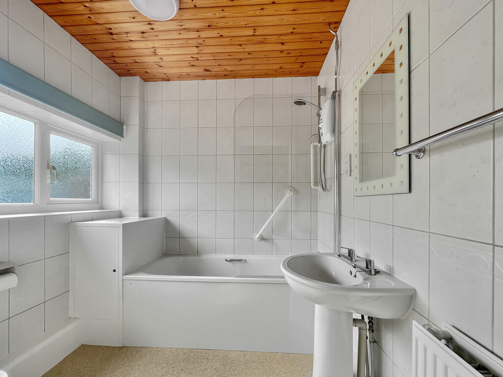 Bathroom (2)