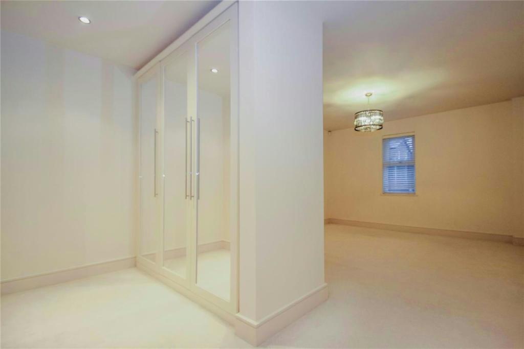 Bedroom 1 Aspect 2