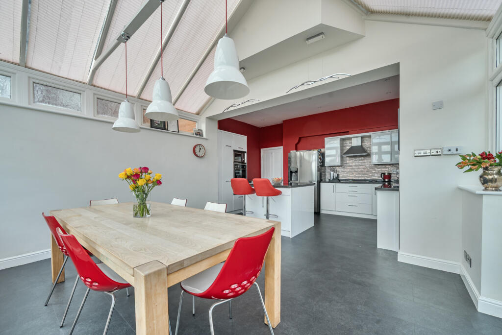 1373662-39-6900e5...