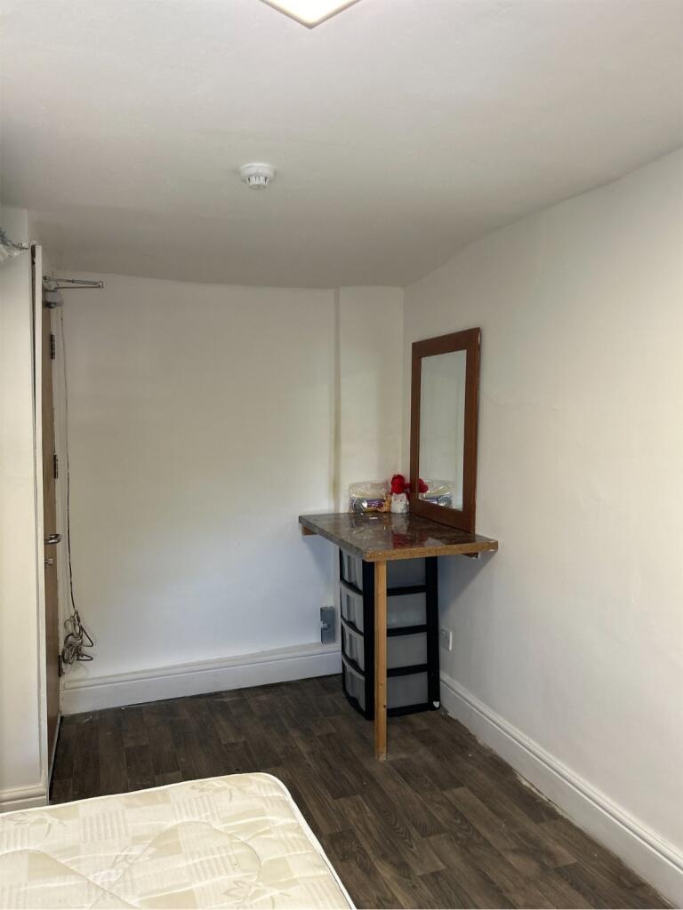 Room 9