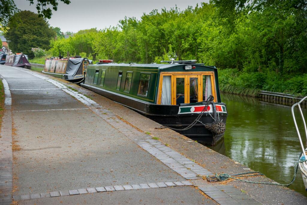 boat.jpg