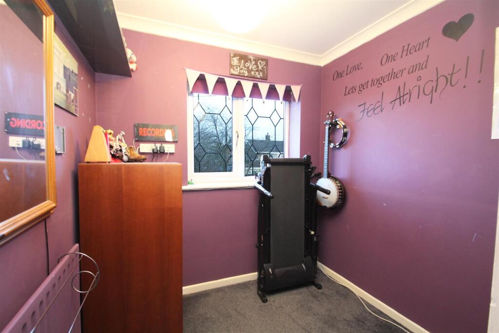 Bedroom 3.jpg