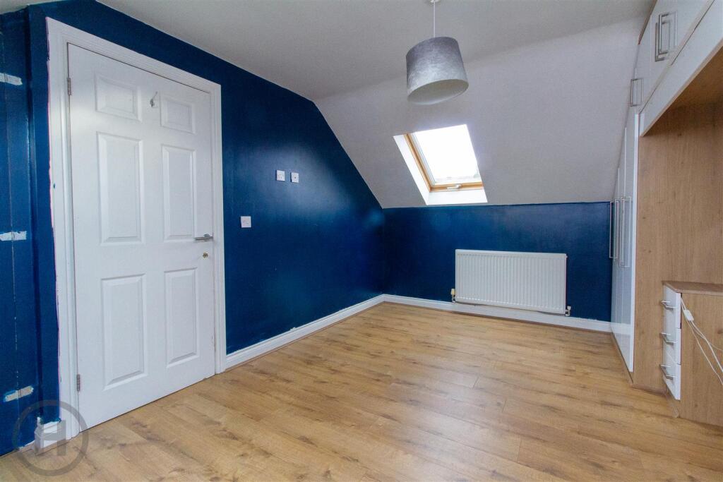 Loft Room (2).jpg