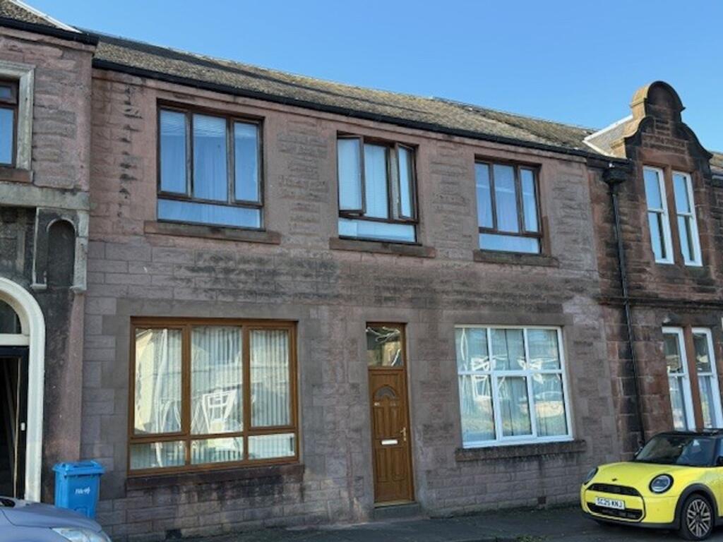 Main Street, Newmills, KY12