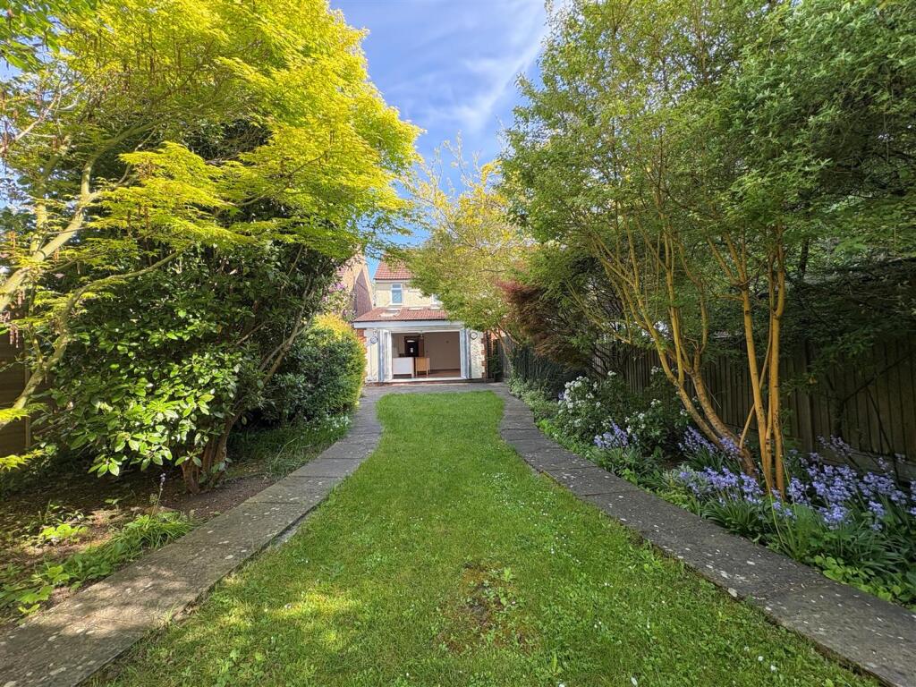 Garden 3.jpg