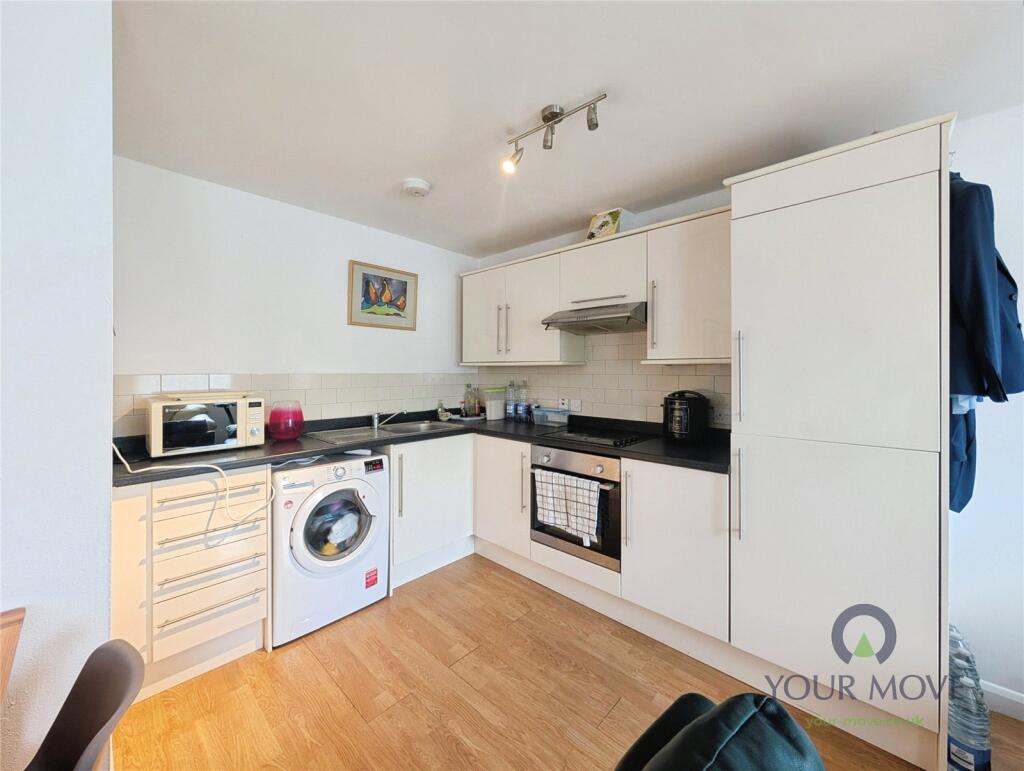 Lounge / Kitchen