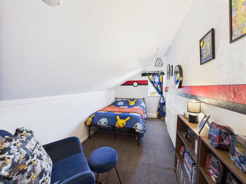 Bedroom: