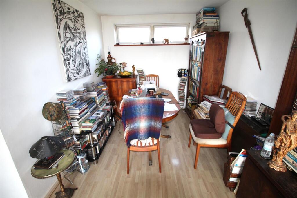 Dining rm pic new.JPG