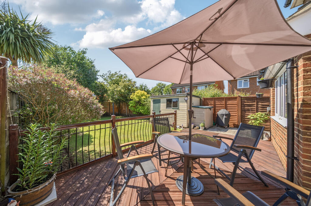 5-682473dd6bdc9-1...