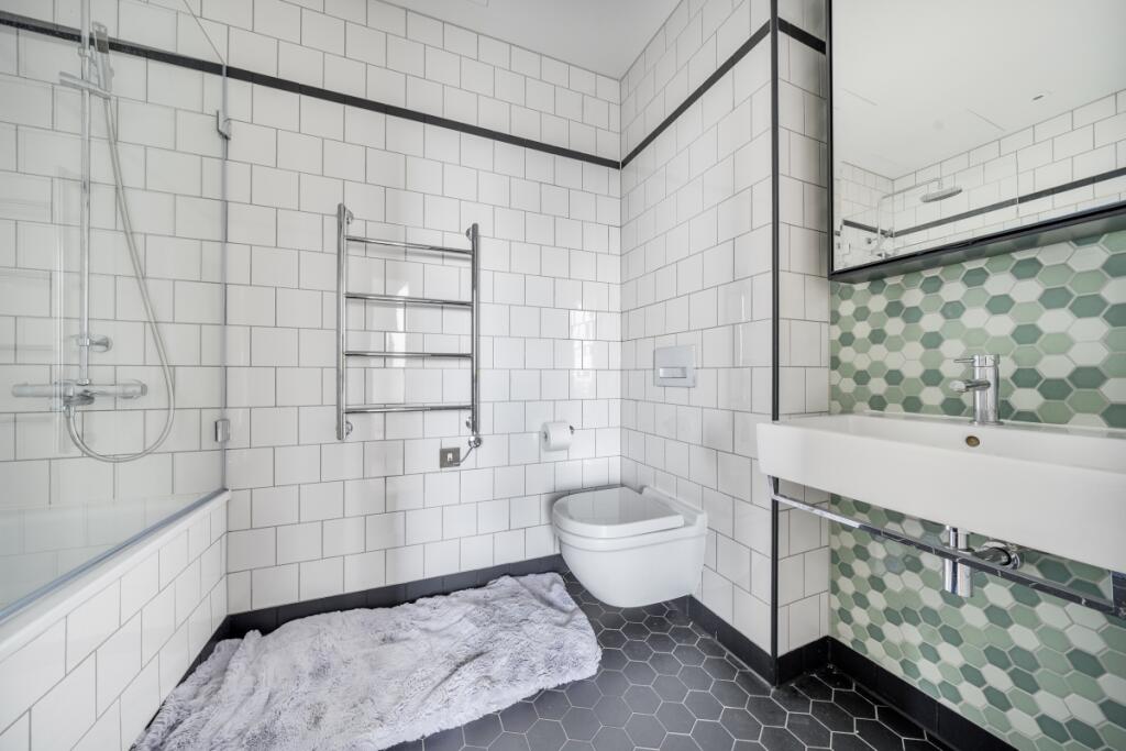 1339565-21-6895e0...