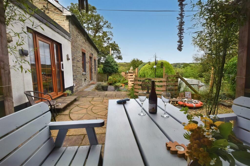 Outdoor Dining Area