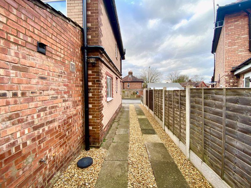 Side Passageway