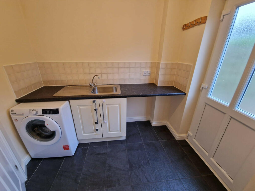 Ground Floor utility room 