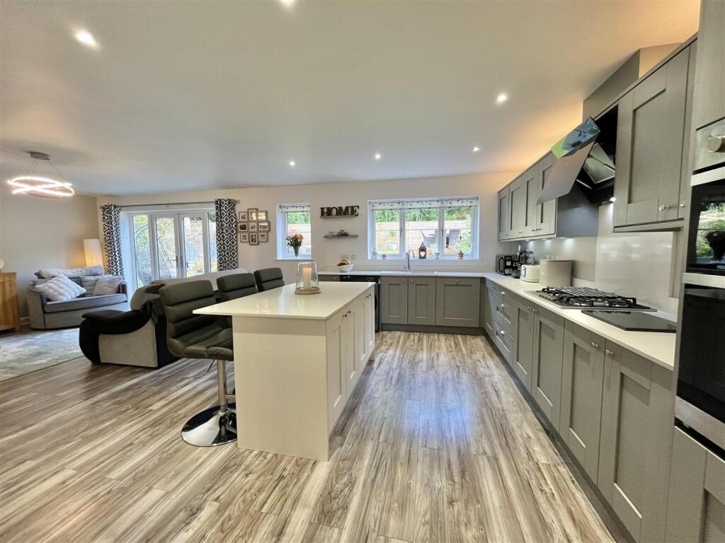 Family/Dining Room &amp; Kitchen