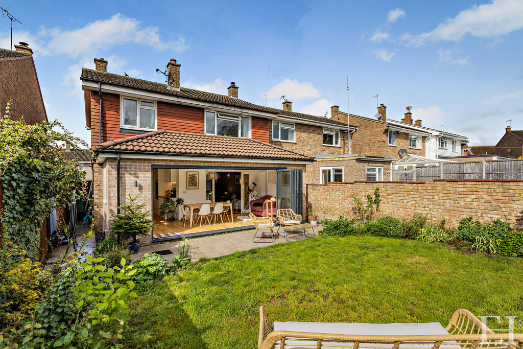 8645641-exteriorW...