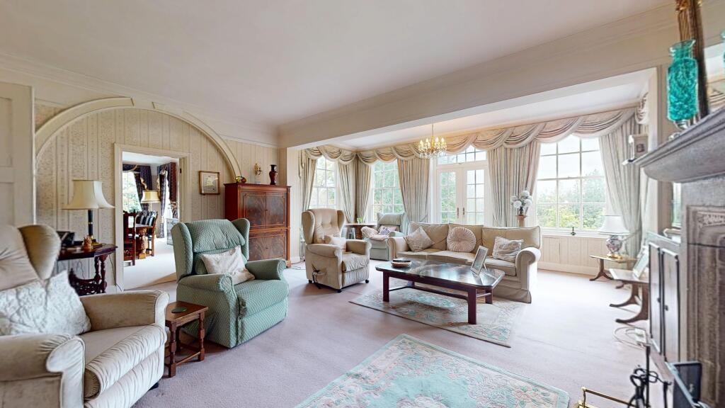Sowberry Court, Moulsford, Wallingford, Oxfordshire OX10 9JG